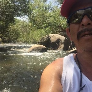 Meet your Posher, Eliseo