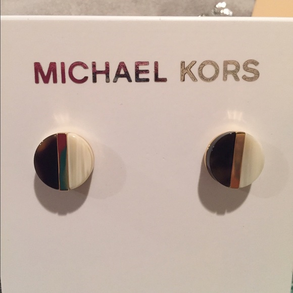 Michael Kors Jewelry - 🌻SALE🌻MK Tortoise and Horn print disc earrings