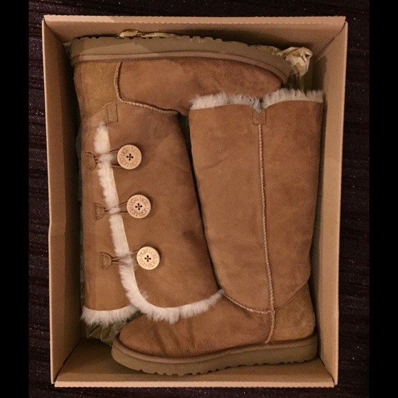 Ugg Bailey Button Triplet ( chestnut)