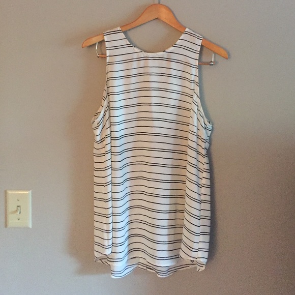 B&W Striped Long Tank w Button Back