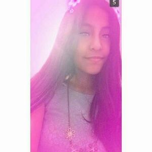 Meet your Posher, Sarahi