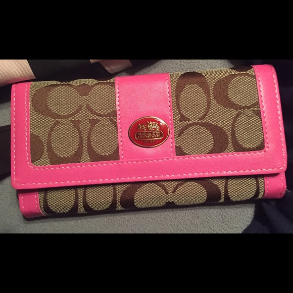 Brand new coach wallet with tags