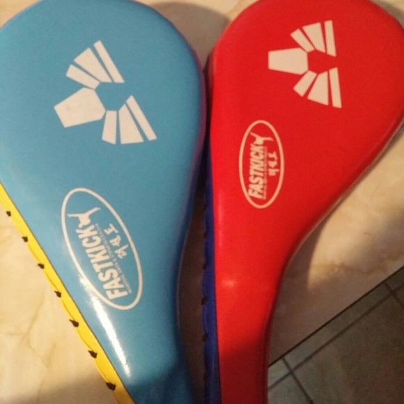 2 Taekwondo kick pads