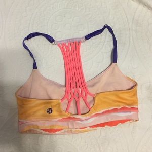 Lulu sports bra! Size XS/2!