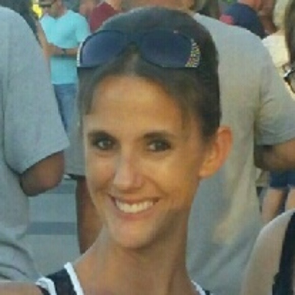 Meet your Posher, Michelle - Picture 1 of 1