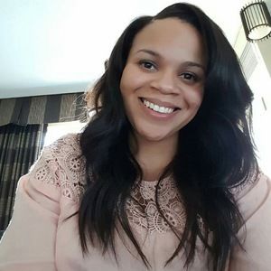 Meet your Posher, Marisa