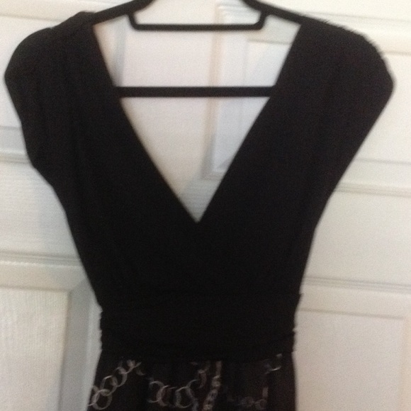 Dress - Picture 3 of 4