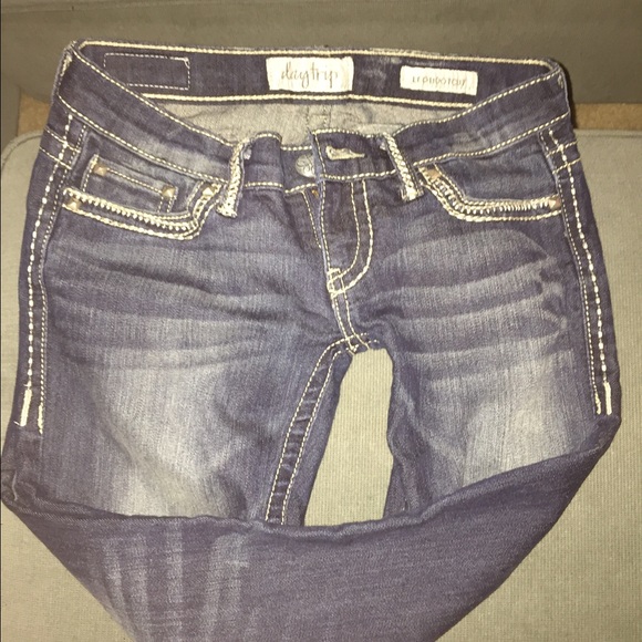 Day trip jeans from the buckle - Picture 2 of 3