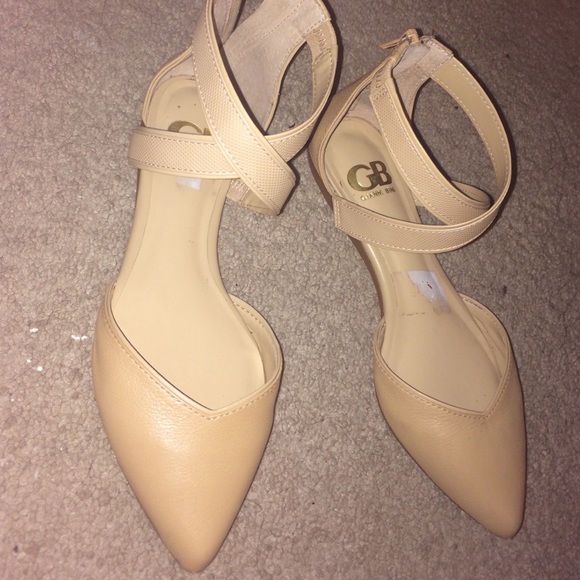 Nude Pointed Toe Flats