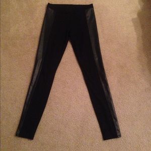 Hue Leggings
