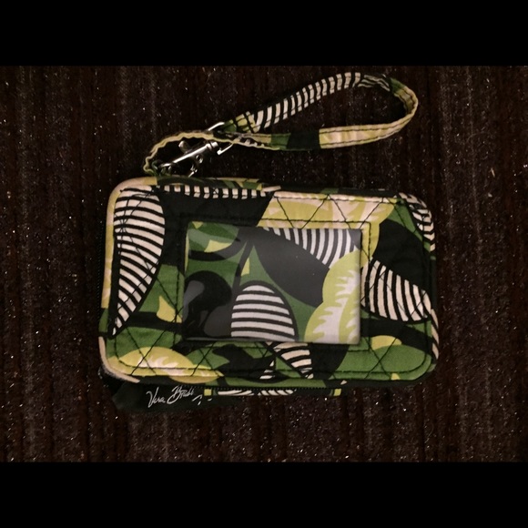Vera bradley green wristlet