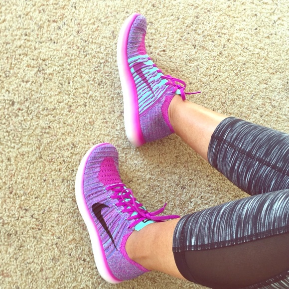 Nike Free Flyknit RN size 6.5 (23.5cm)