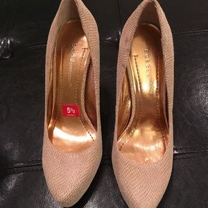Sale BCBG heels new sexy size 5.5❤️