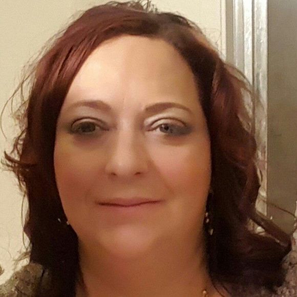 Meet your Posher, April - Picture 1 of 1