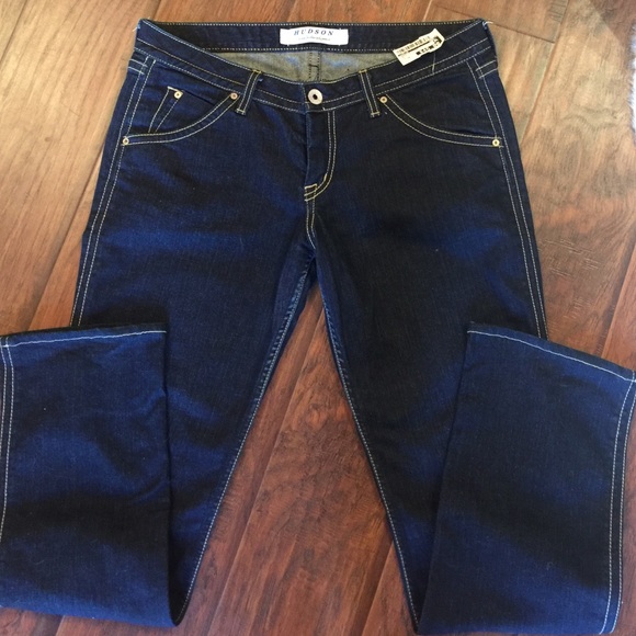 HUDSON JEANS! Dark Wash straight leg