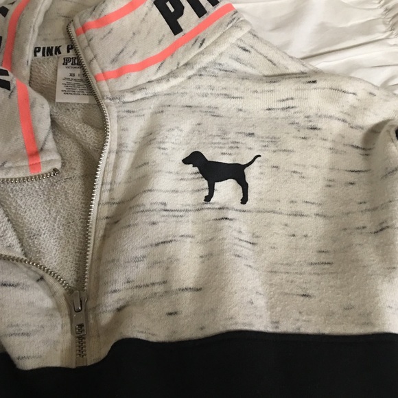 Vs pink quarter zip - Picture 3 of 4