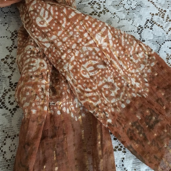 🌻Brown Paisley Print Scarf - Picture 2 of 4