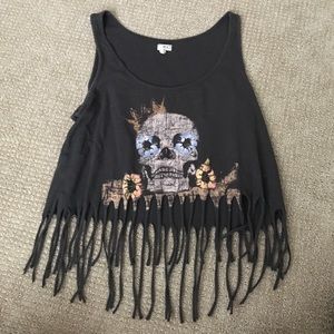 Skull shredded bottom crop tank