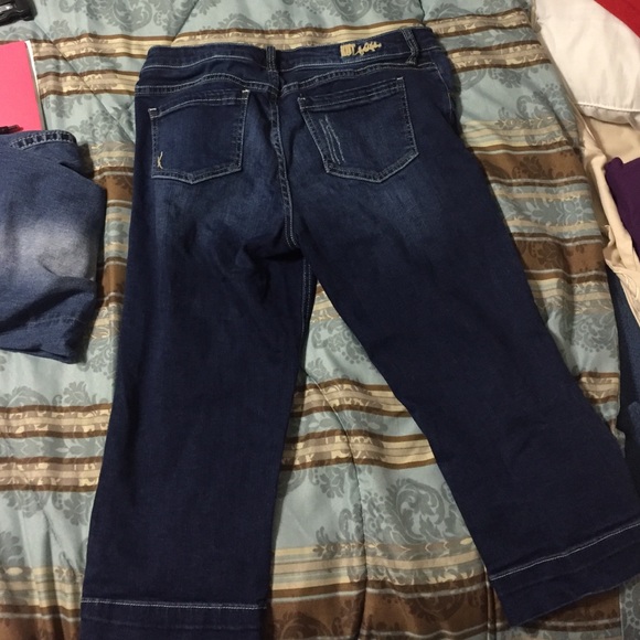 Jean Capris - Picture 2 of 2