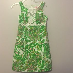 Rosie Shift in Seeing White Elephants *TRADE*