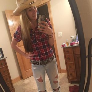 Meet your Posher, Katera