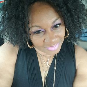 Meet your Posher, Jean