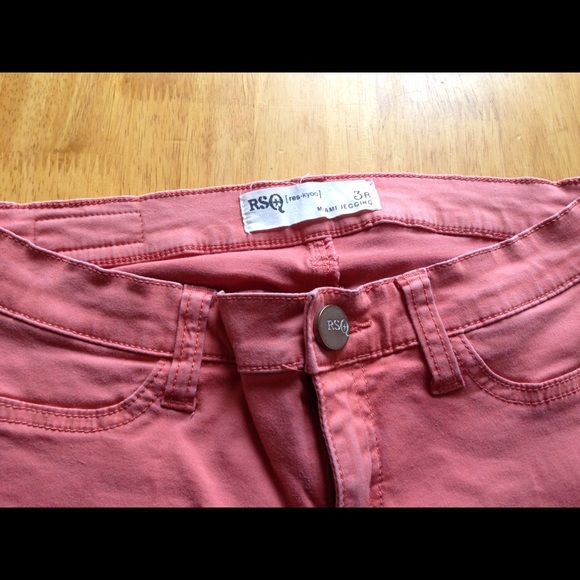 Jeans - Picture 2 of 4