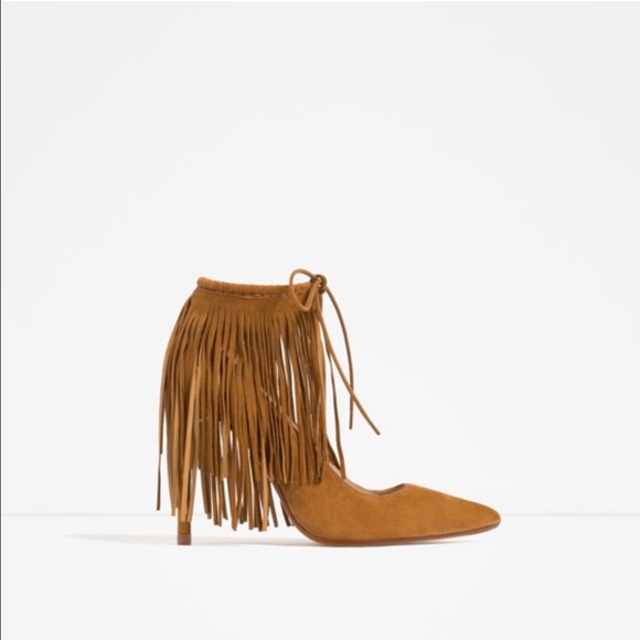 ⭐️✨Host Pick Fringed Leather Heels - Picture 2 of 4