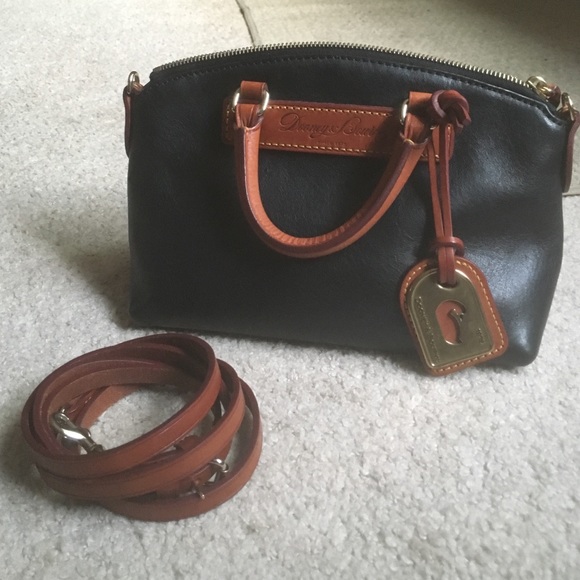 Dooney and bourke bag