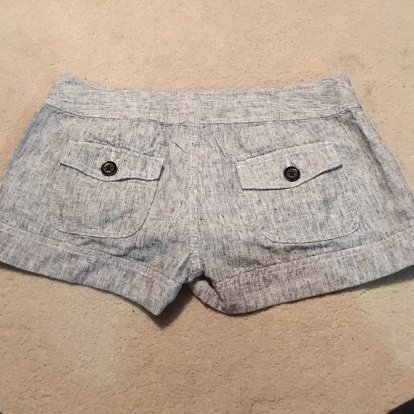 Button up shirts - Picture 2 of 2