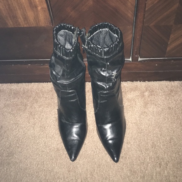 Heel ankle boots
