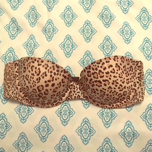 Strapless cheetah push-up bra