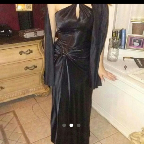Black formal with shaw