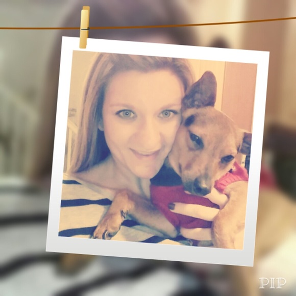 Meet your Posher, Lara - Picture 1 of 1