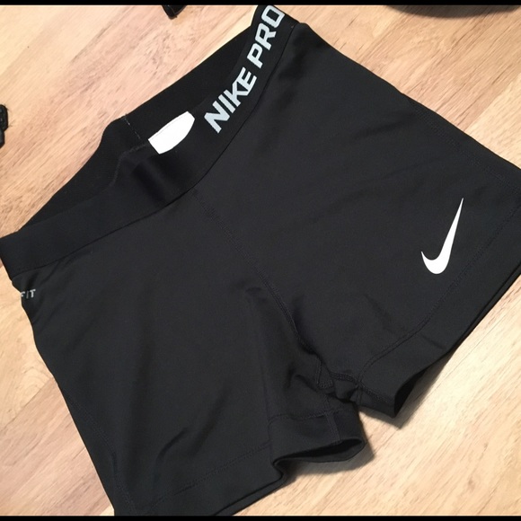 Nike spandex