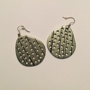 Fuego silver and black earrings