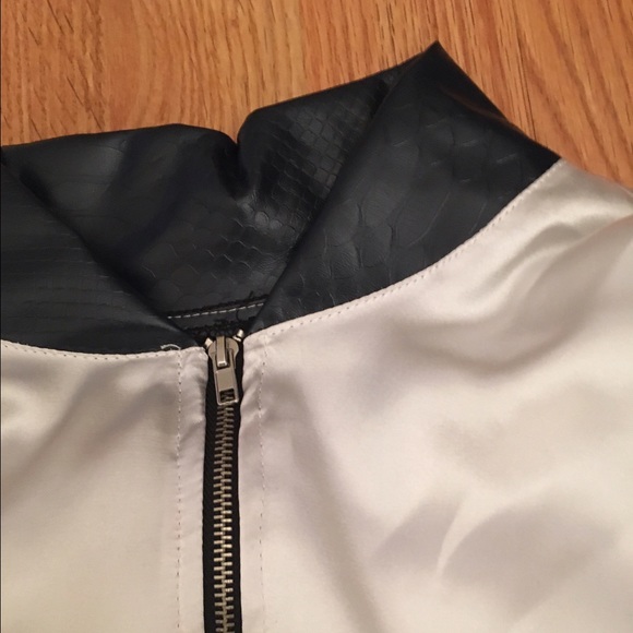🎄Christmas sale!!🎄 Cool White Satin Bomber - Picture 3 of 4