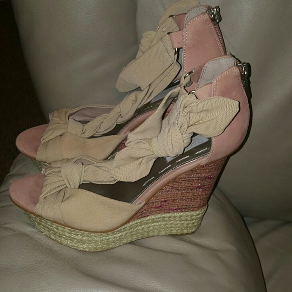 Rachel Roy Sandals - Picture 2 of 4