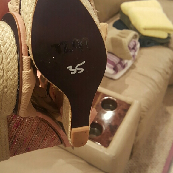 Rachel Roy Sandals - Picture 3 of 4
