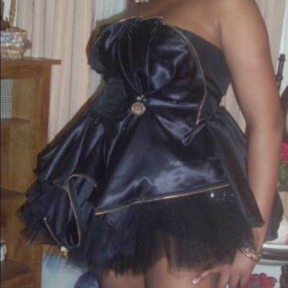 Dress - Picture 2 of 3