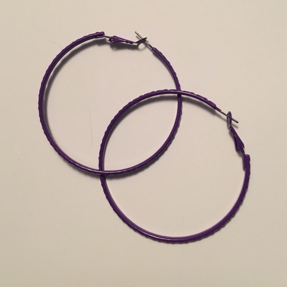 Purple hoops - Picture 1 of 1