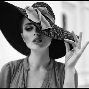 Meet your Posher, Gold