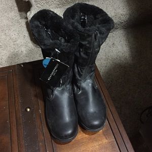 Fuzzy waterproof winter boots.