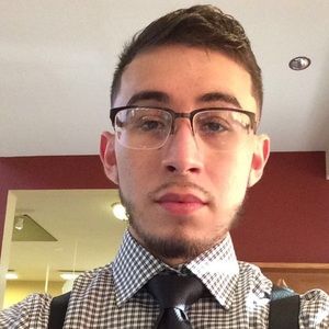 Meet your Posher, Alex