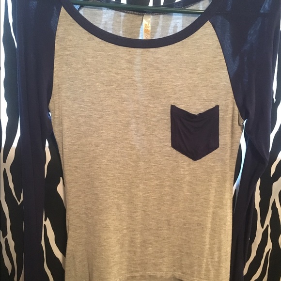 Navy blue and gray T-shirt - Picture 2 of 2