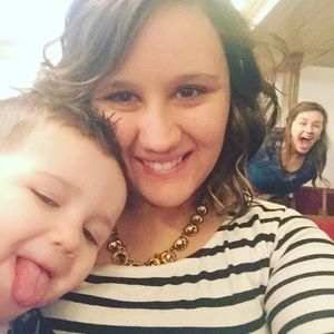 Meet your Posher, Leandra