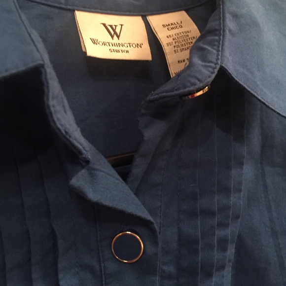 Blue button up shirt - Picture 4 of 8
