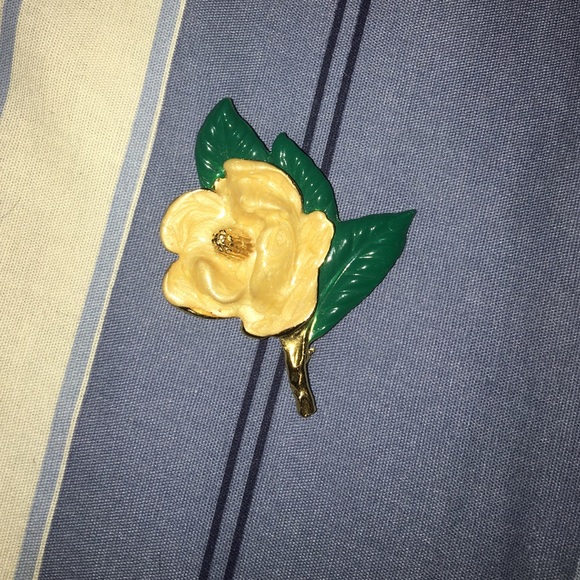 Vintage Flower Pin