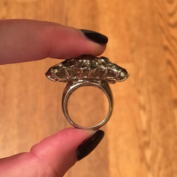 ❗️SOLD❗️Silver Statement Ring - Picture 3 of 3