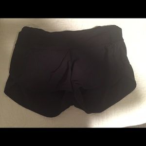 Lululemon speed short *4 way stretch, size 2